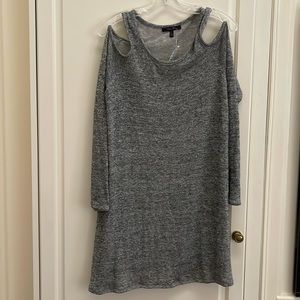Olivia Sky cold shoulder silver shimmer sweater knit size L NWT